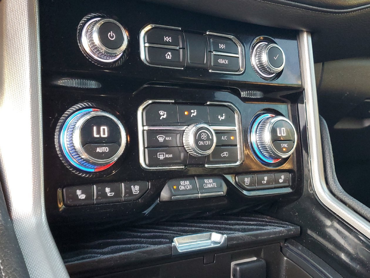 Used 2023 GMC Yukon XL Denali RWD image 21