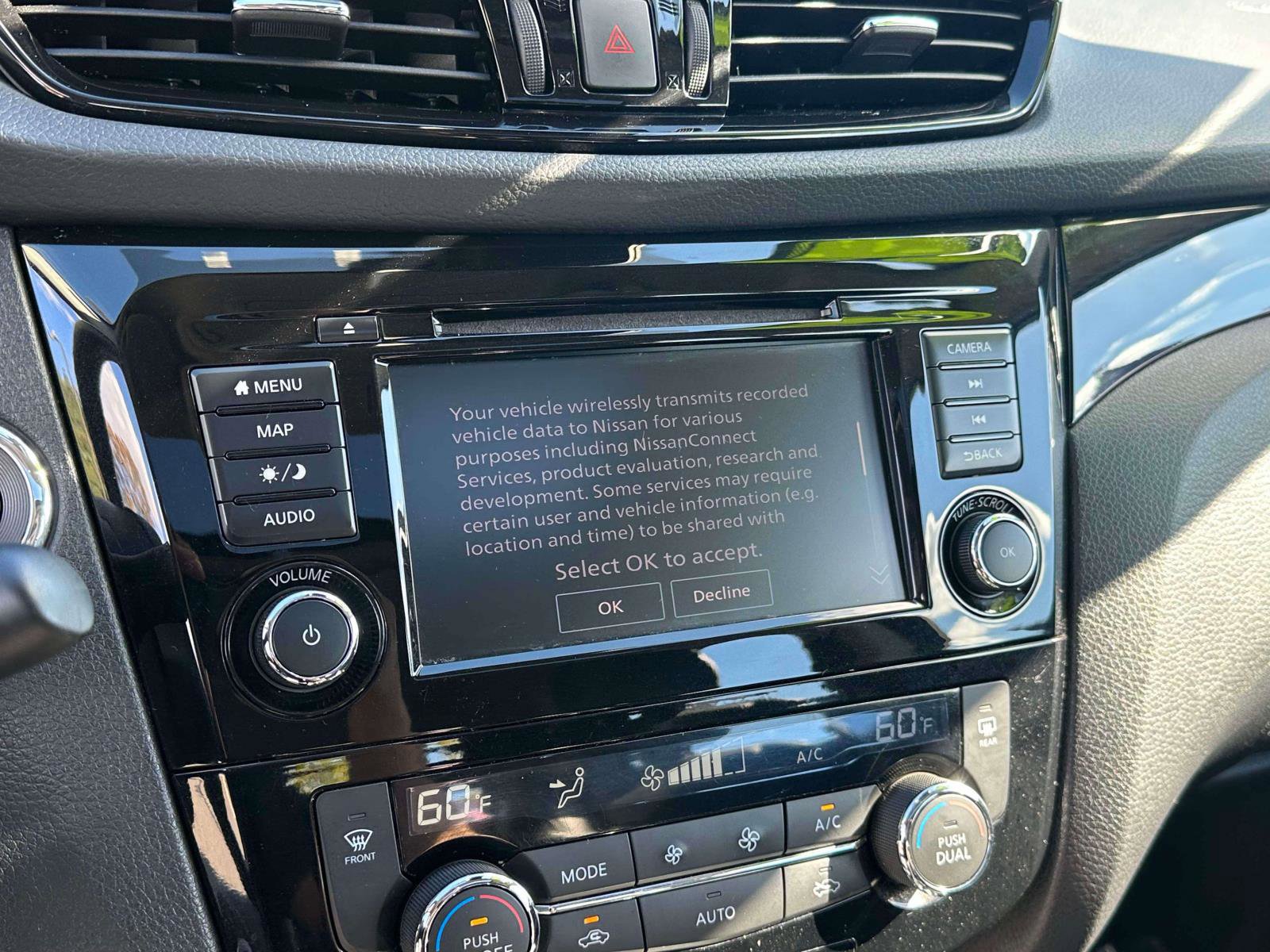 Used 2022 Nissan Rogue Sport SL w/ Premium Package image 29