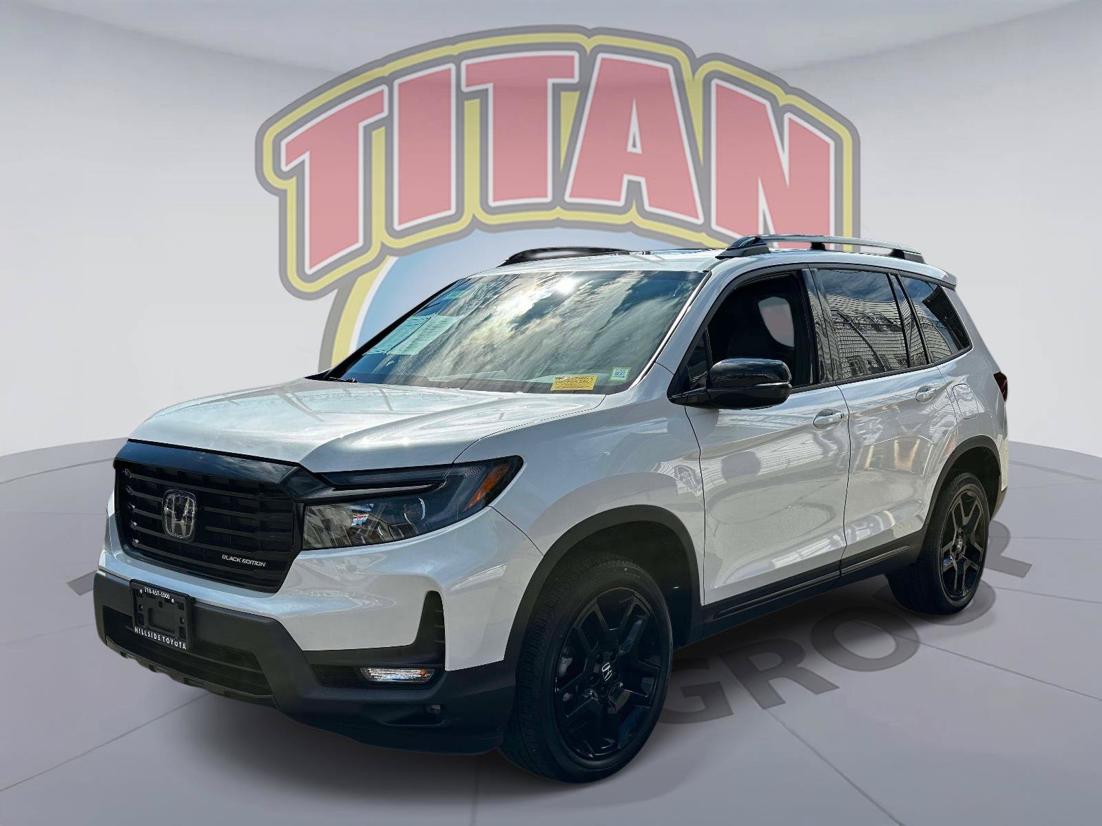 Used 2024 Honda Passport Black Edition image 2