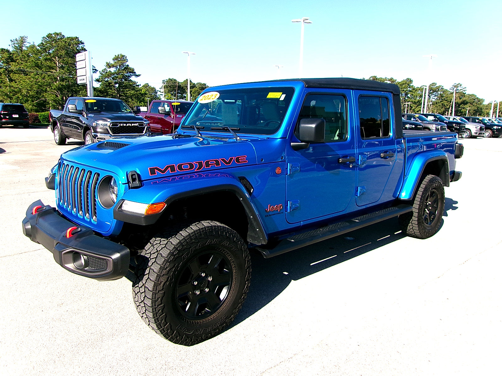 Used 2023 Jeep Gladiator Mojave w/ LED Lighting Group AWD/4WD image 2