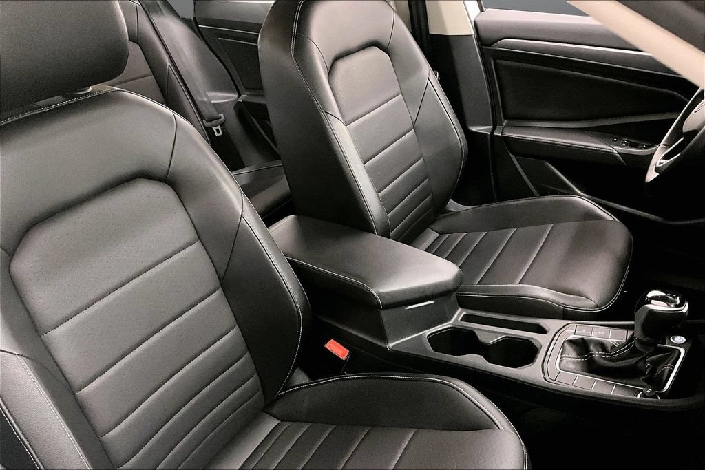 Used 2023 Volkswagen Jetta SE FWD image 28