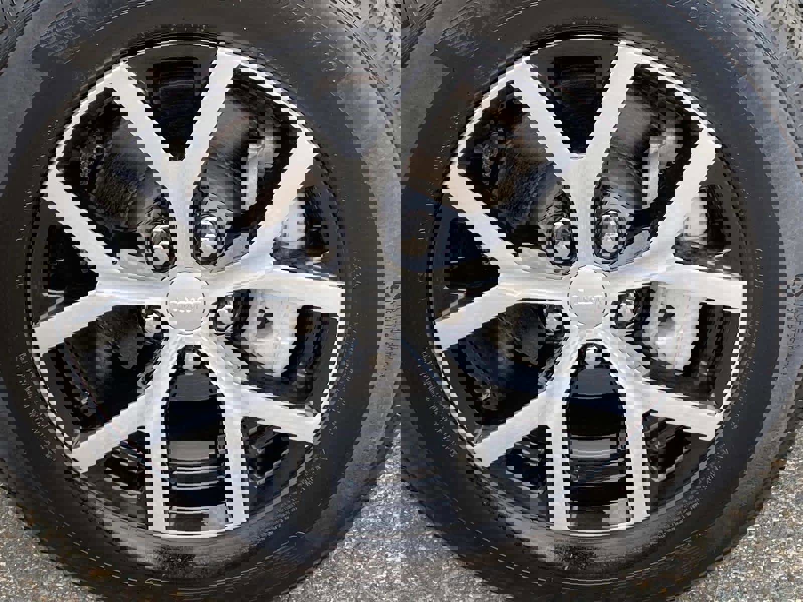 Used 2023 Jeep Grand Cherokee Limited image 28