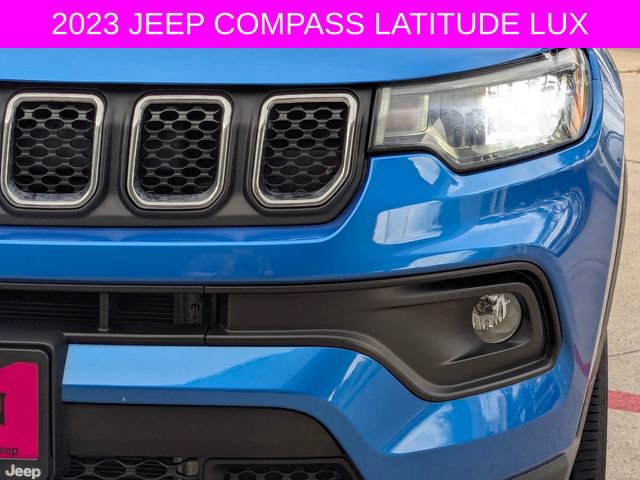 Used 2023 Jeep Compass Latitude w/ Sun and Sound Group image 9