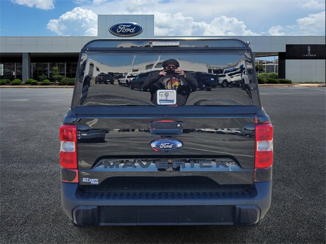 Certified 2022 Ford Maverick XL image 4