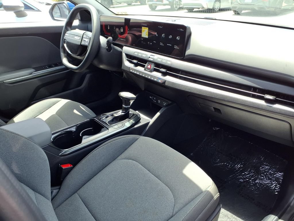 Certified 2025 Kia K4 FWD image 14