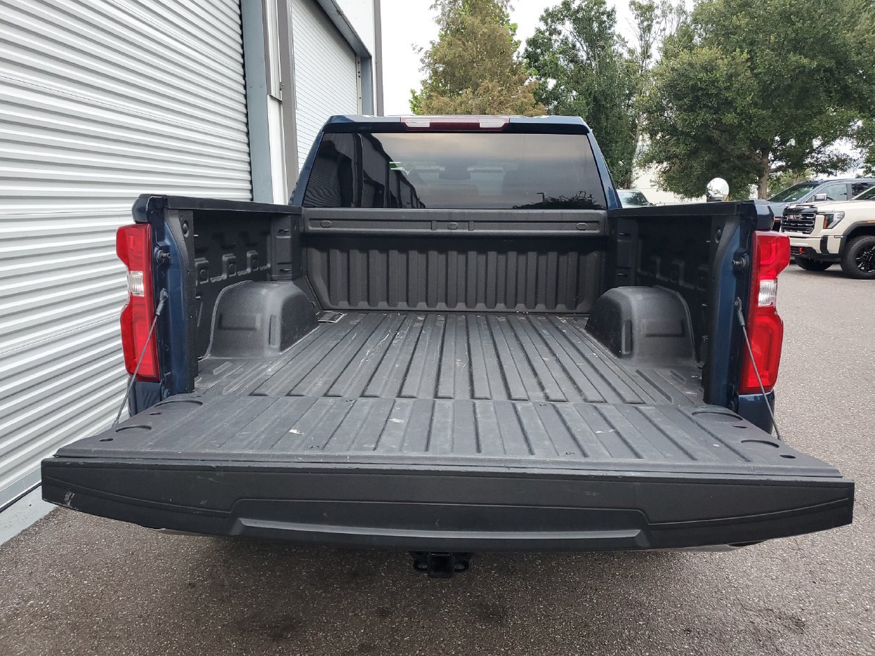 Used 2023 Chevrolet Silverado 1500 LTZ RWD image 9