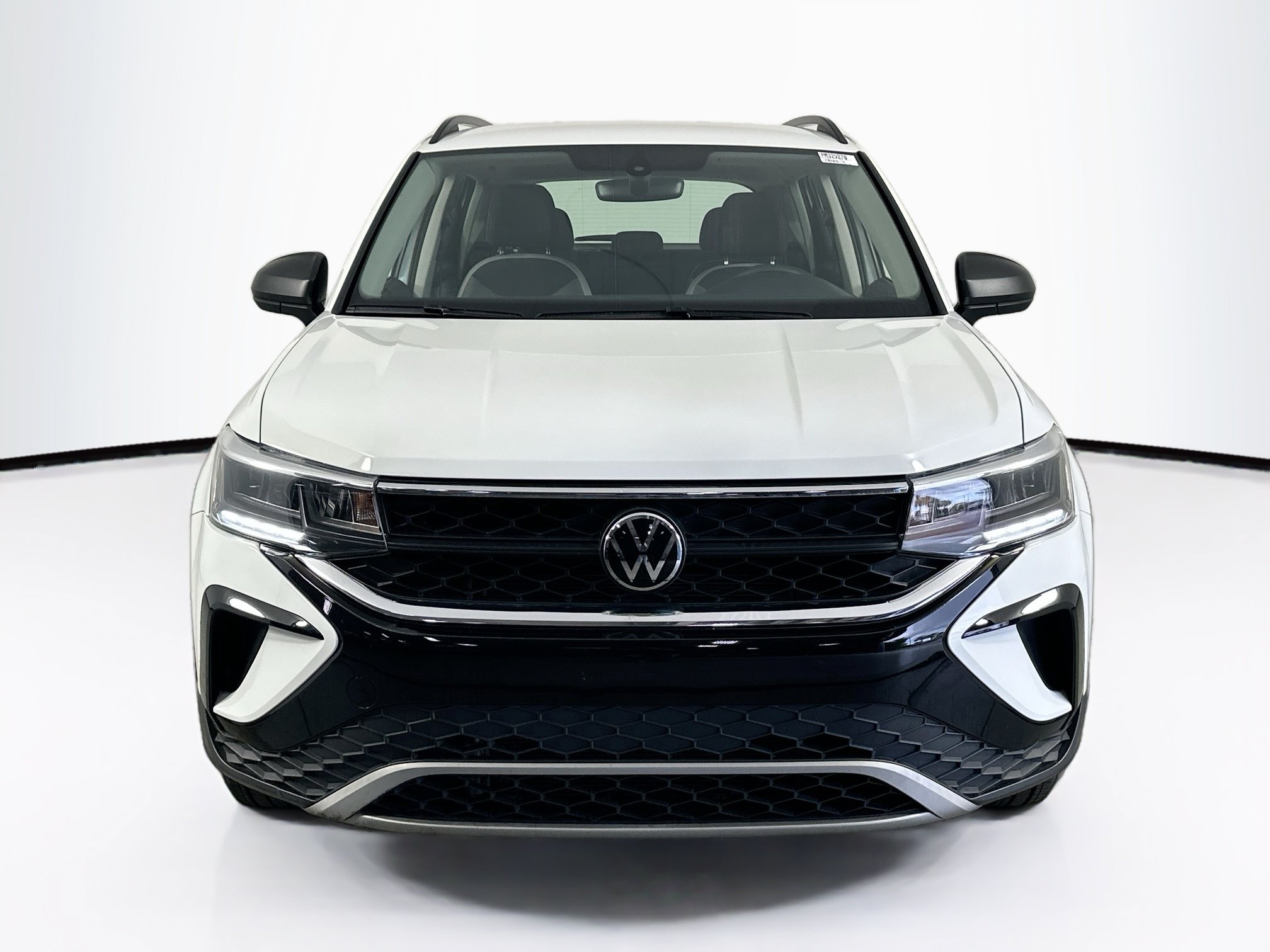 Used 2023 Volkswagen Taos S FWD image 2