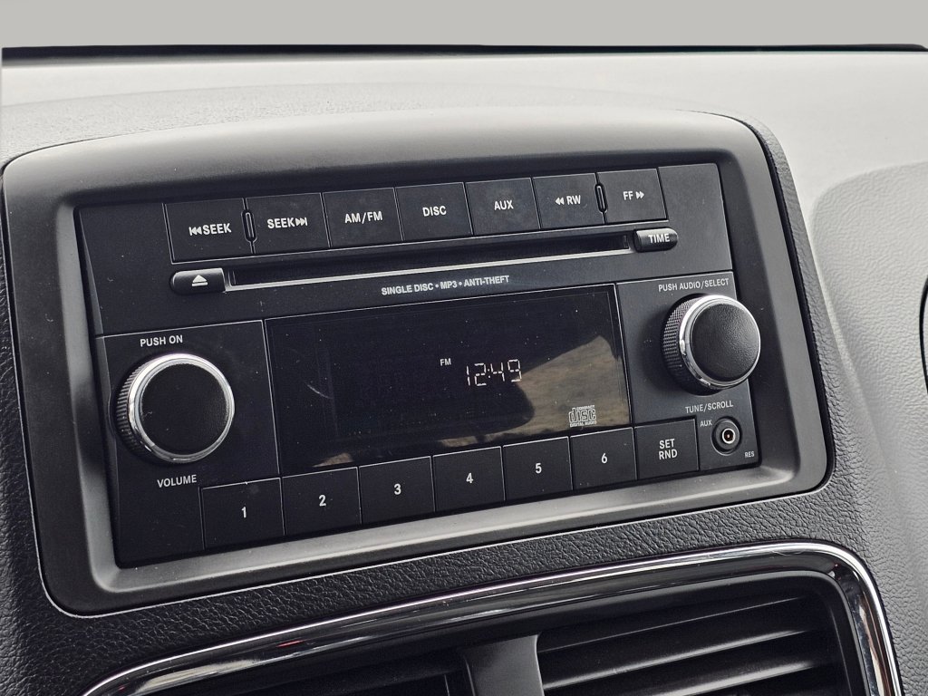 Used 2016 Dodge Grand Caravan SE w/ Quick Order Package 29E SE image 6