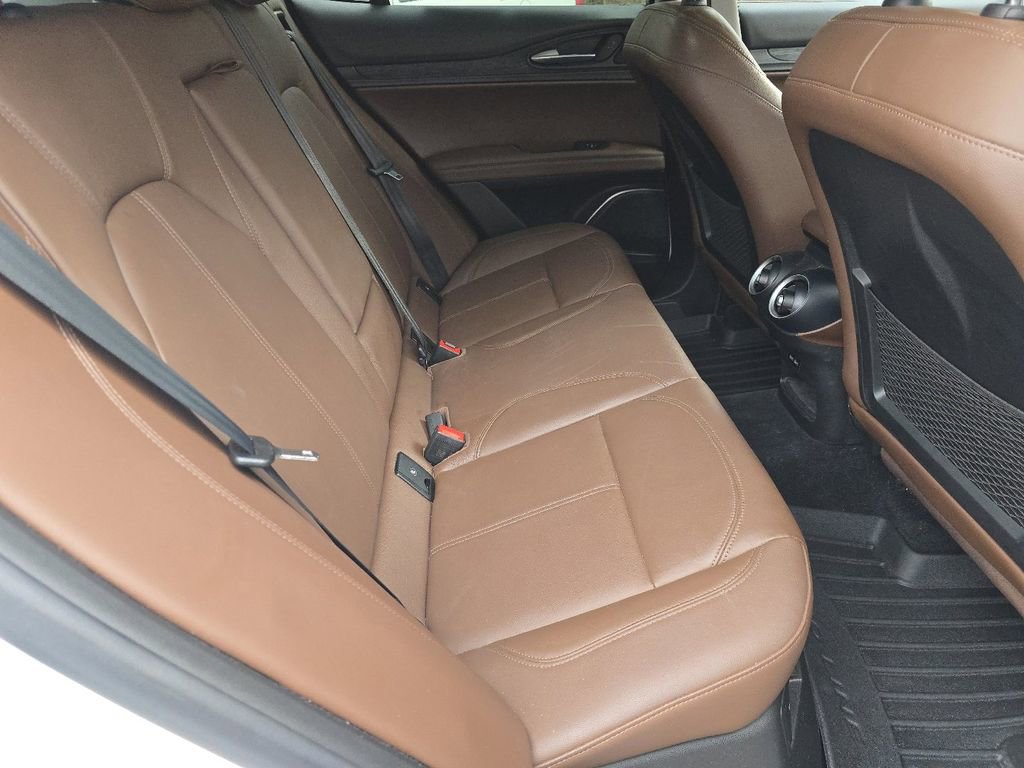 Used 2020 Alfa Romeo Stelvio w/ Nero Edizione image 15