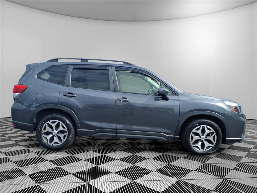 Used 2020 Subaru Forester Premium AWD/4WD image 8