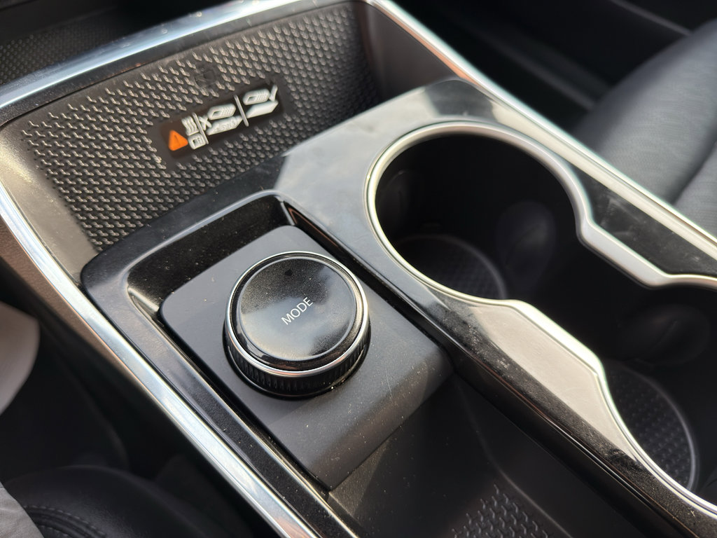 Used 2026 Chevrolet Equinox LT w/ Convenience Package II image 28