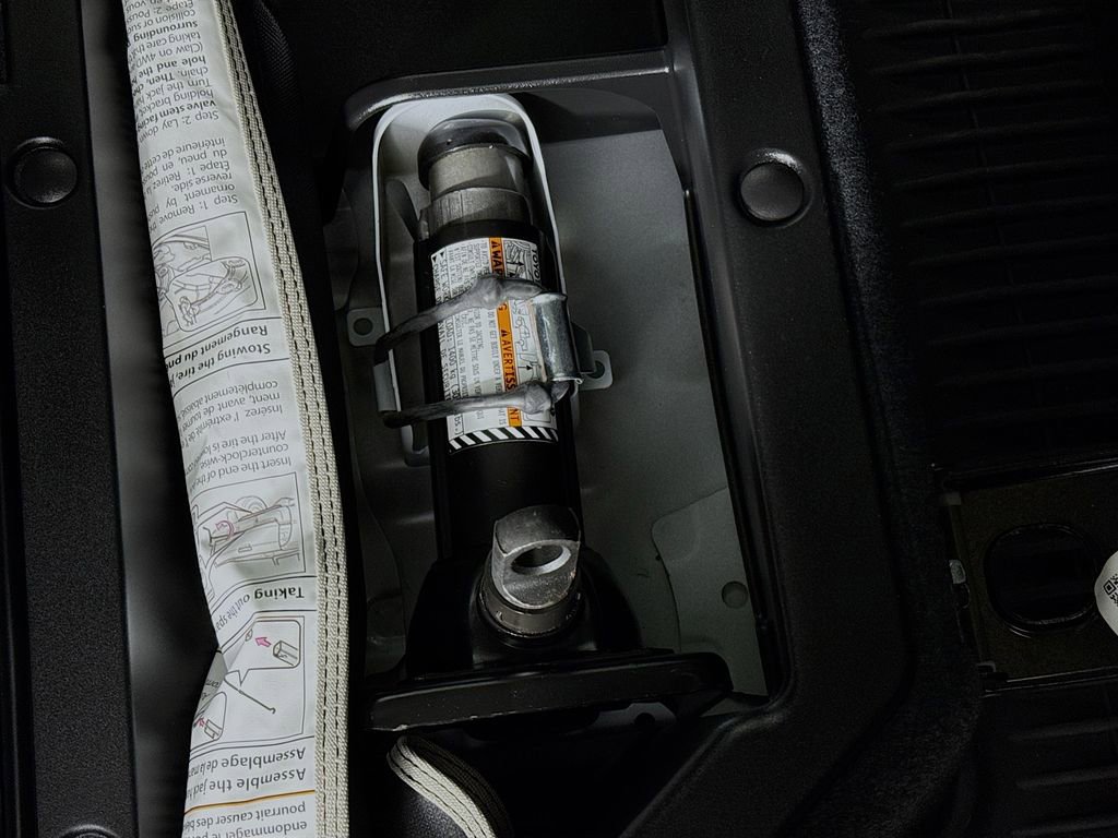 Certified 2023 Toyota Tacoma SR5 image 31