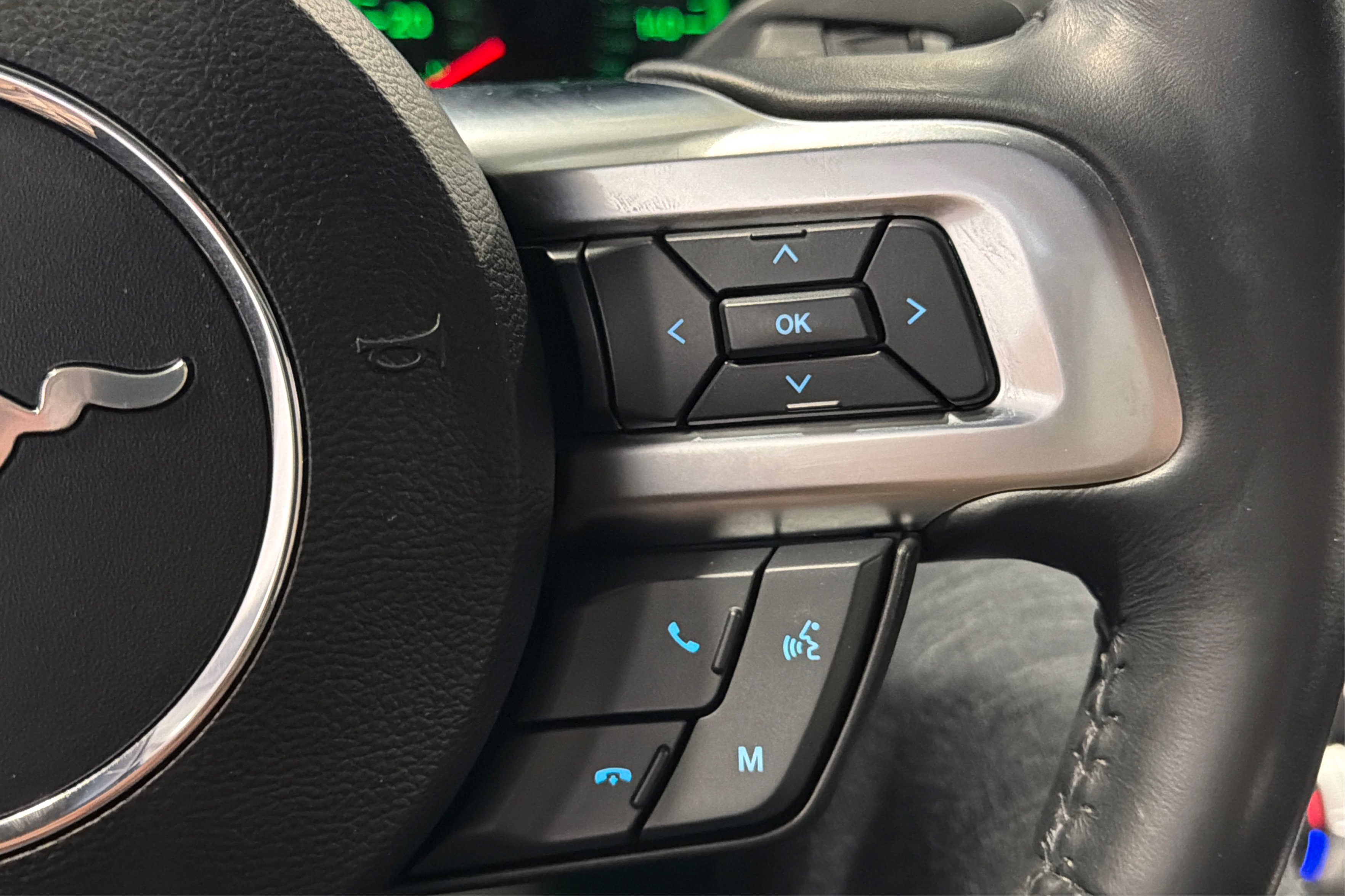 Used 2019 Ford Mustang Premium RWD image 24