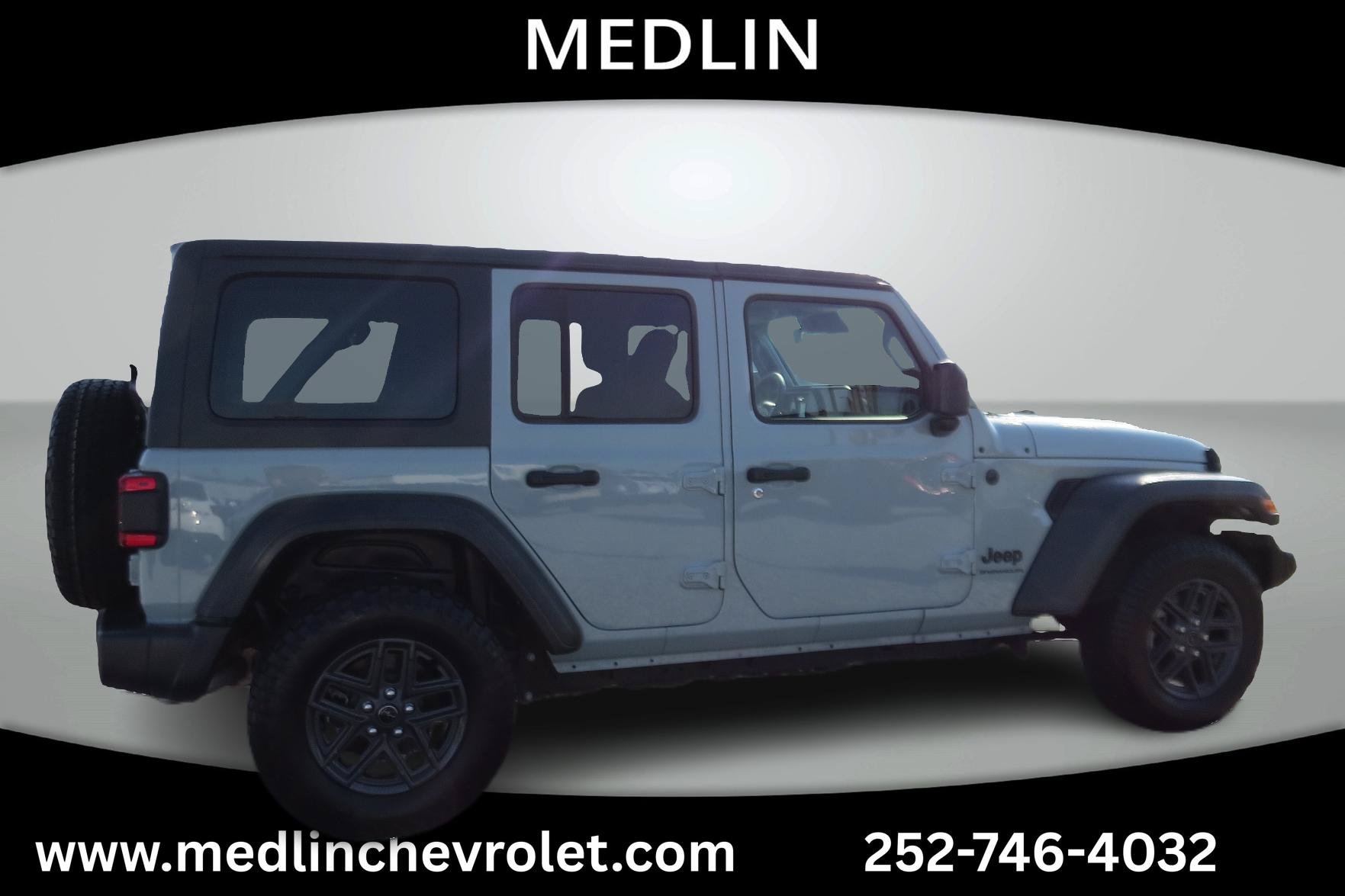 Used 2024 Jeep Wrangler Unlimited Sport AWD/4WD image 8