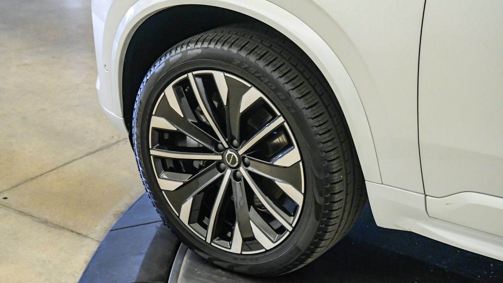 Certified 2026 Volvo XC90 B6 Ultra w/ Protection Package AWD/4WD image 10