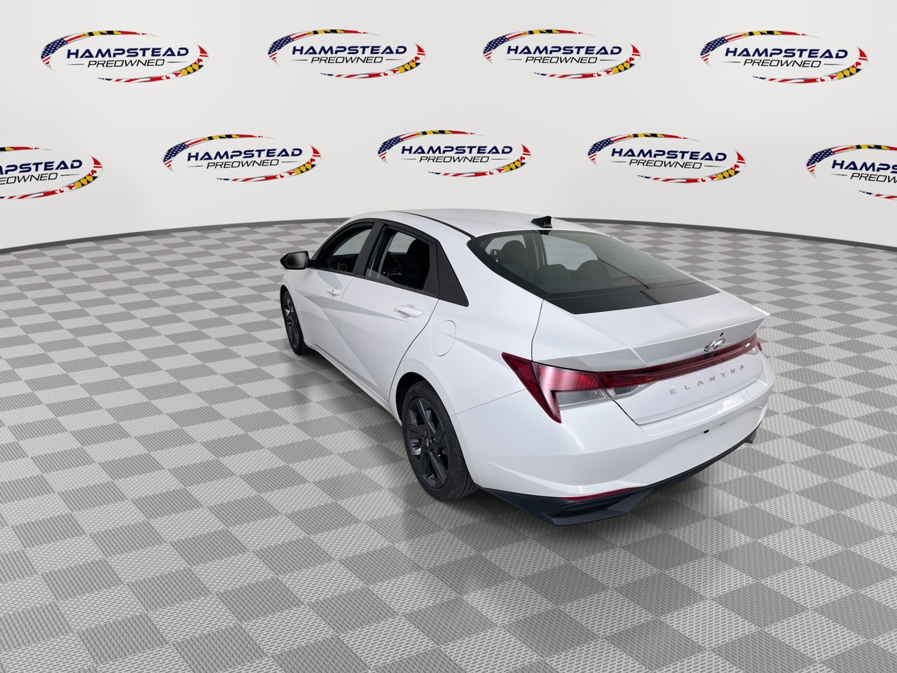 Used 2023 Hyundai Elantra SEL w/ Convenience Package image 6