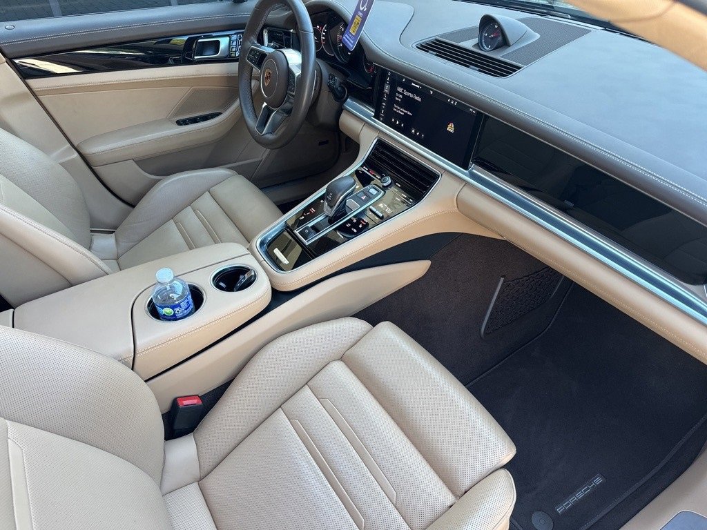 Used 2018 Porsche Panamera 4S image 19