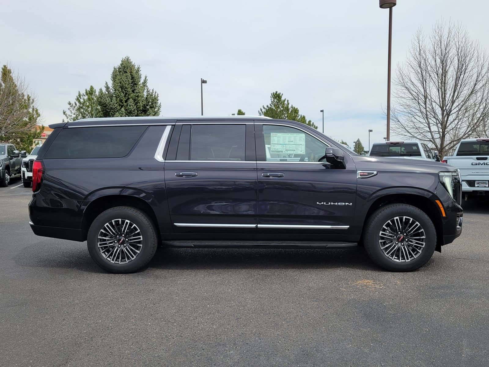 New 2026 GMC Yukon XL Elevation w/ Elevation Premium Package AWD/4WD image 2