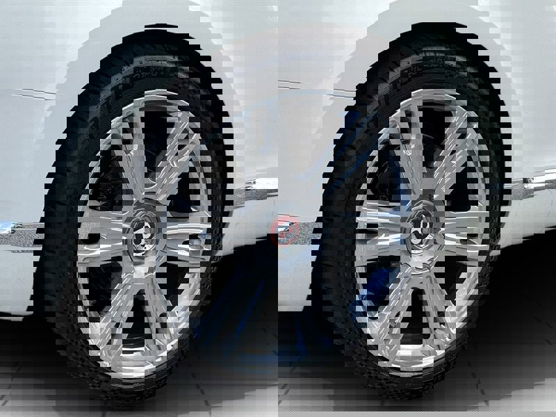 Used 2015 Bentley Continental GT image 16