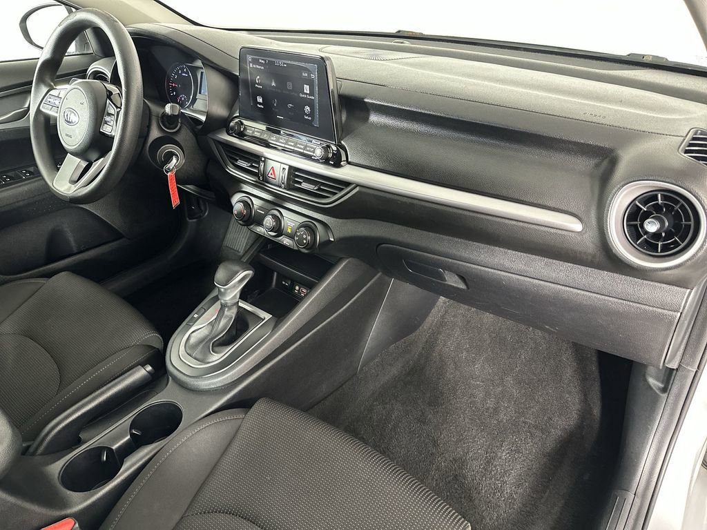 Used 2020 Kia Forte LXS FWD image 28