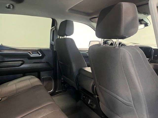 Used 2025 Chevrolet Silverado 1500 LT image 14