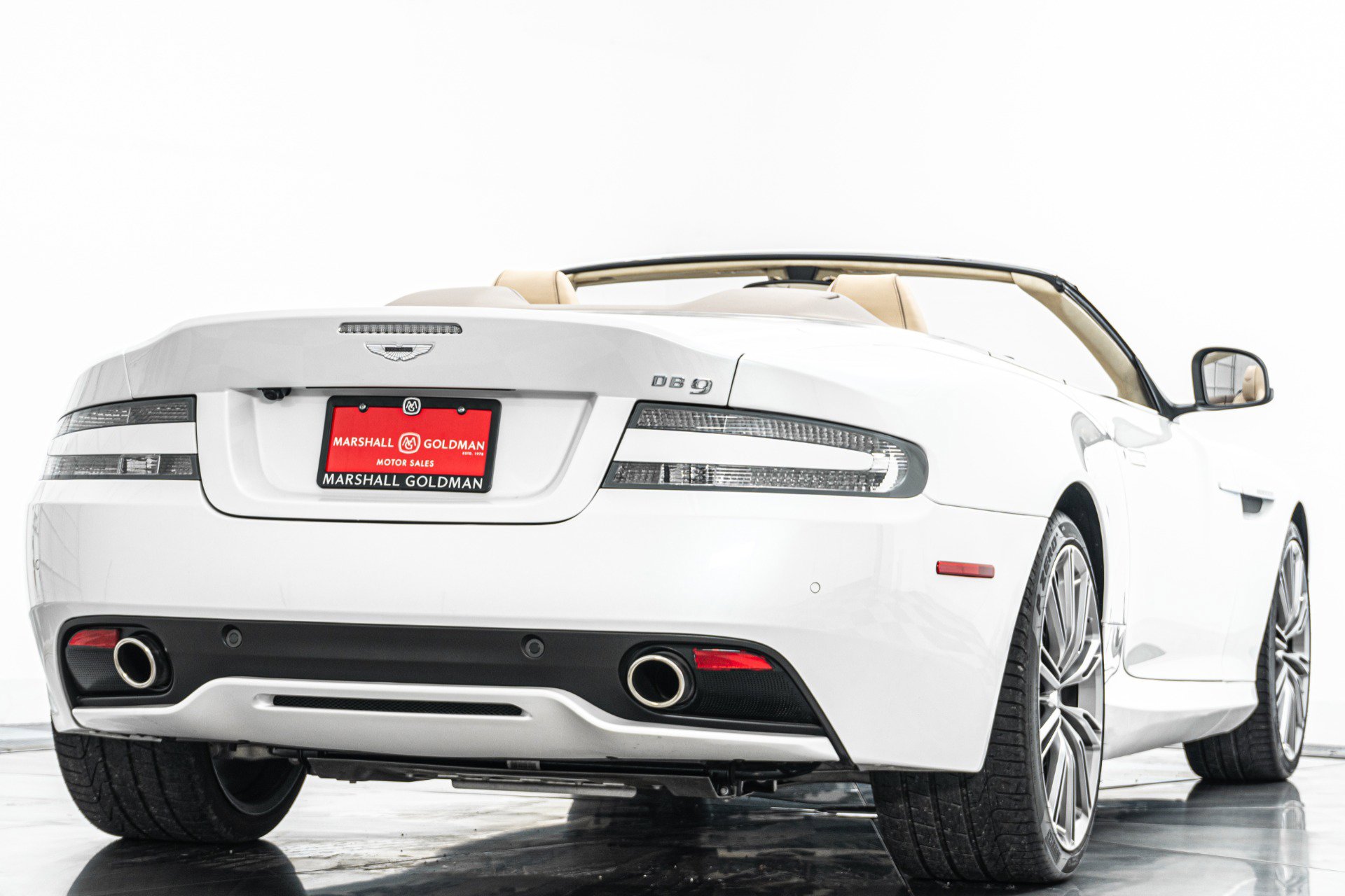 Used 2014 Aston Martin DB9 Volante -Very Low Miles, Pearl image 9