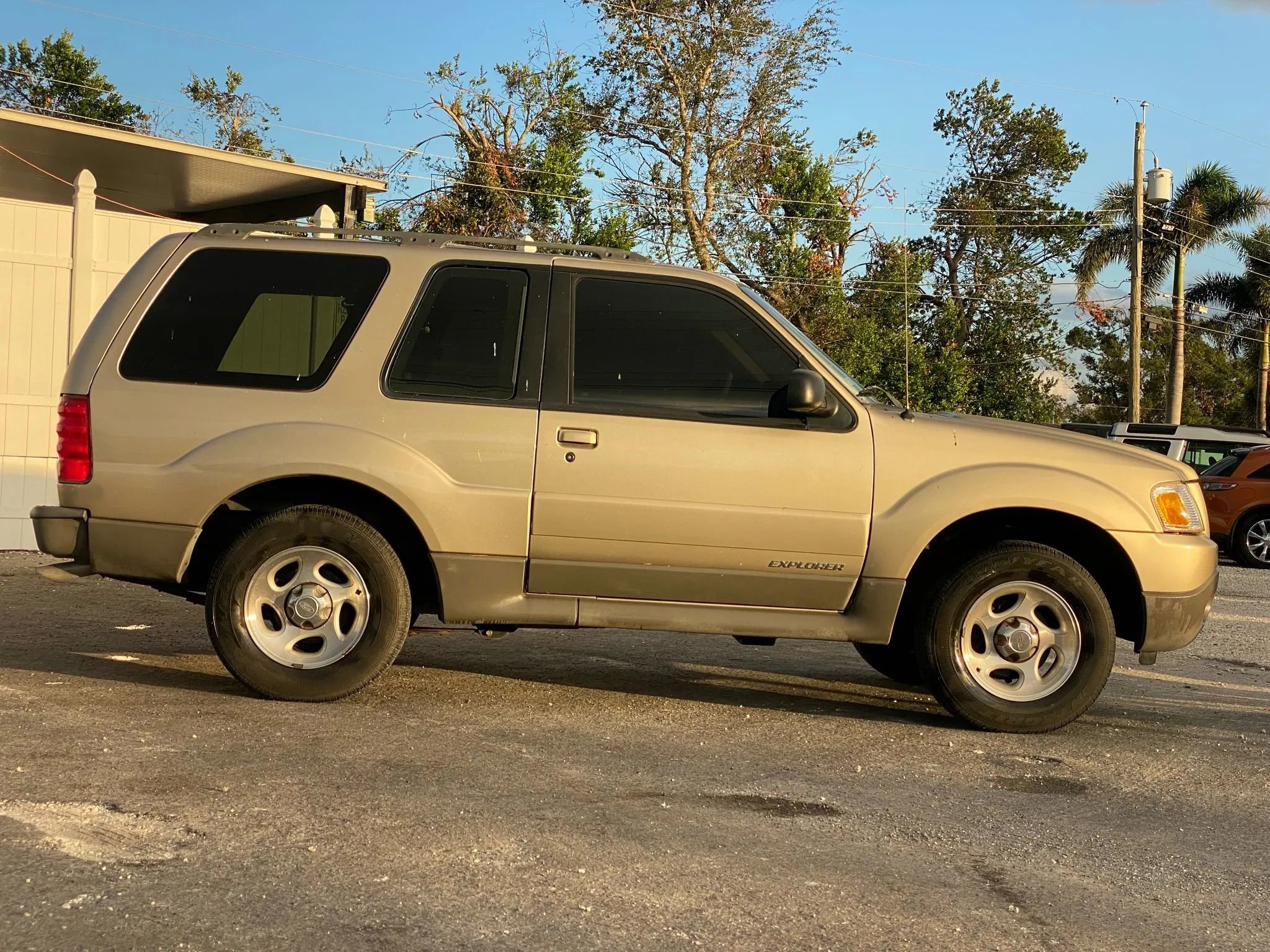 Used 2001 Ford Explorer Sport image 5