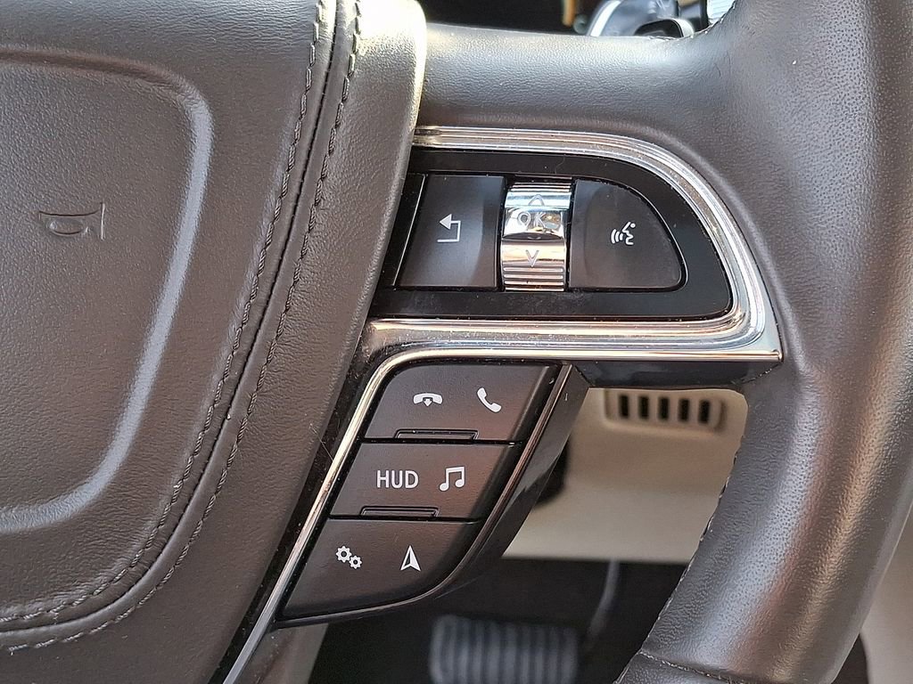 Used 2020 Lincoln Continental Reserve image 23