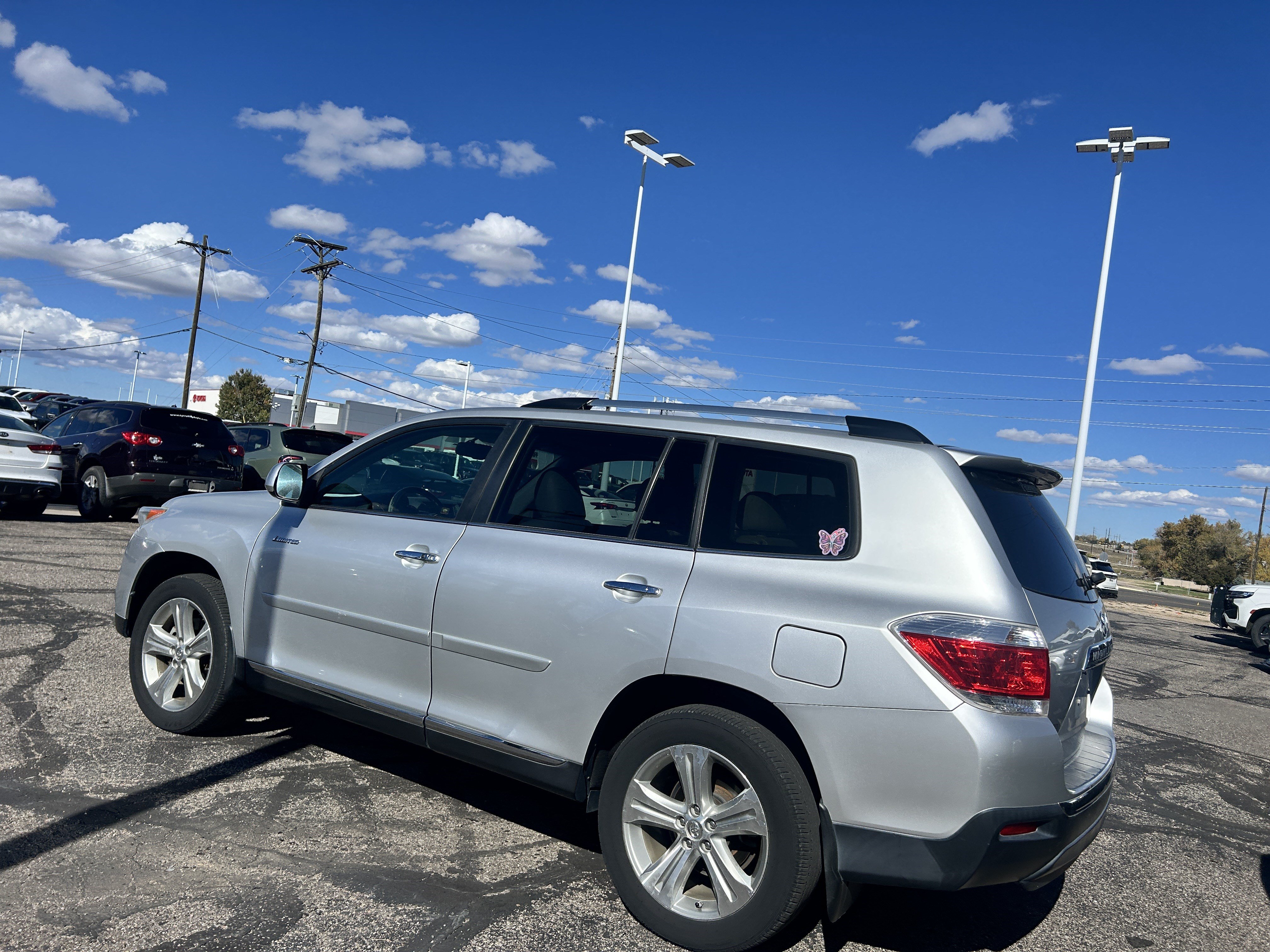 Used 2013 Toyota Highlander Limited AWD/4WD image 3
