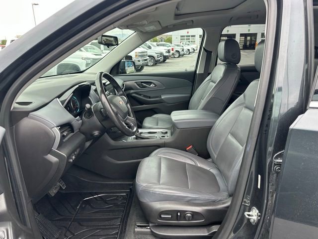 Used 2018 Chevrolet Traverse Premier AWD/4WD image 2