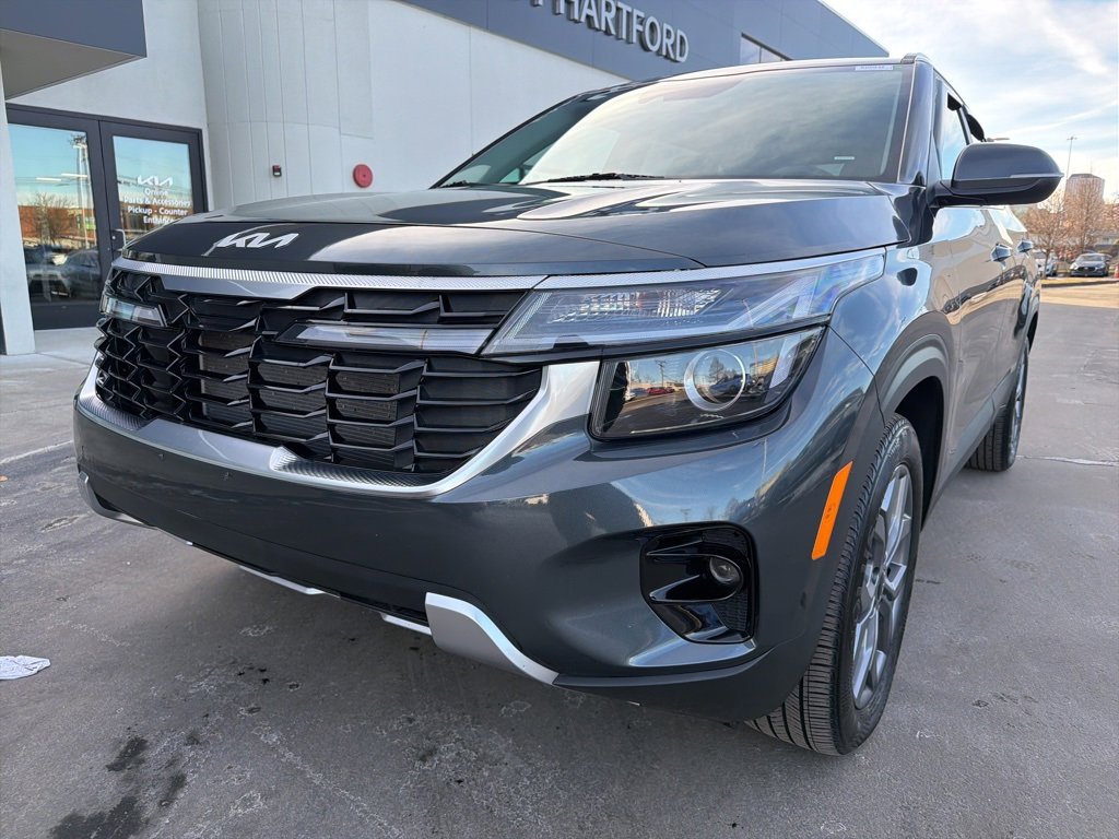 Certified 2024 Kia Seltos S image 12