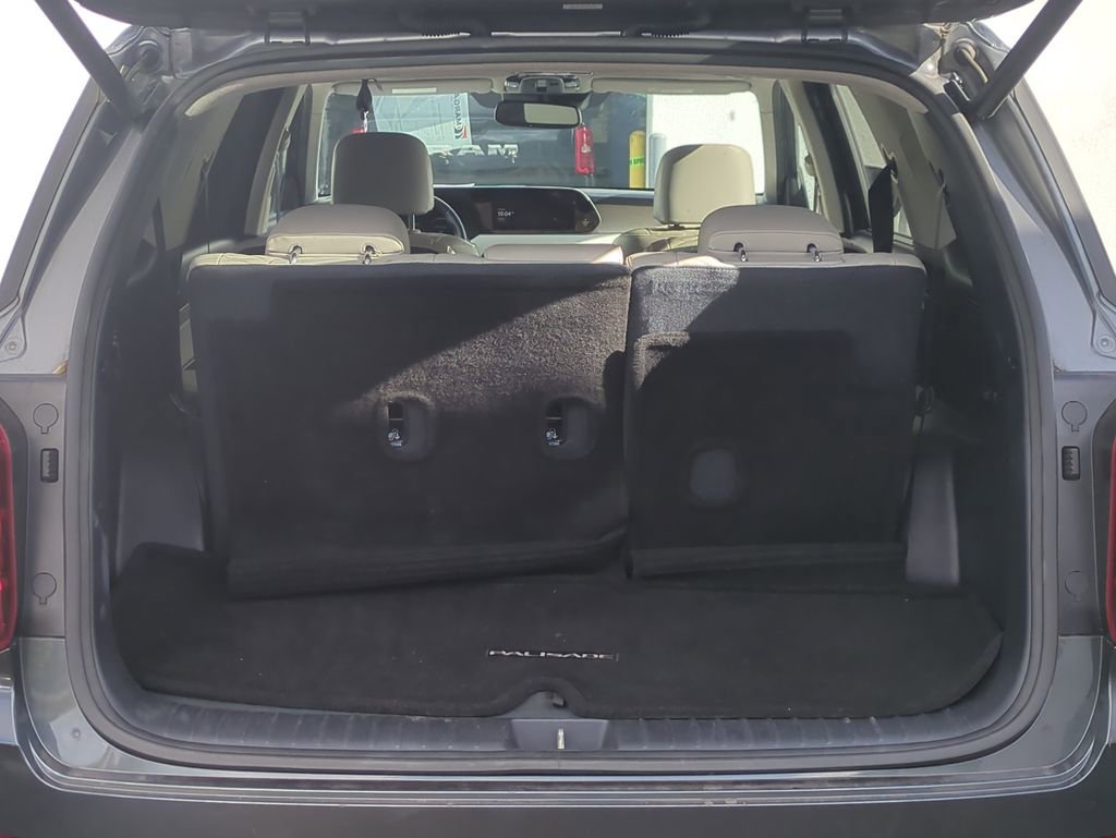 Used 2022 Hyundai Palisade Limited image 14