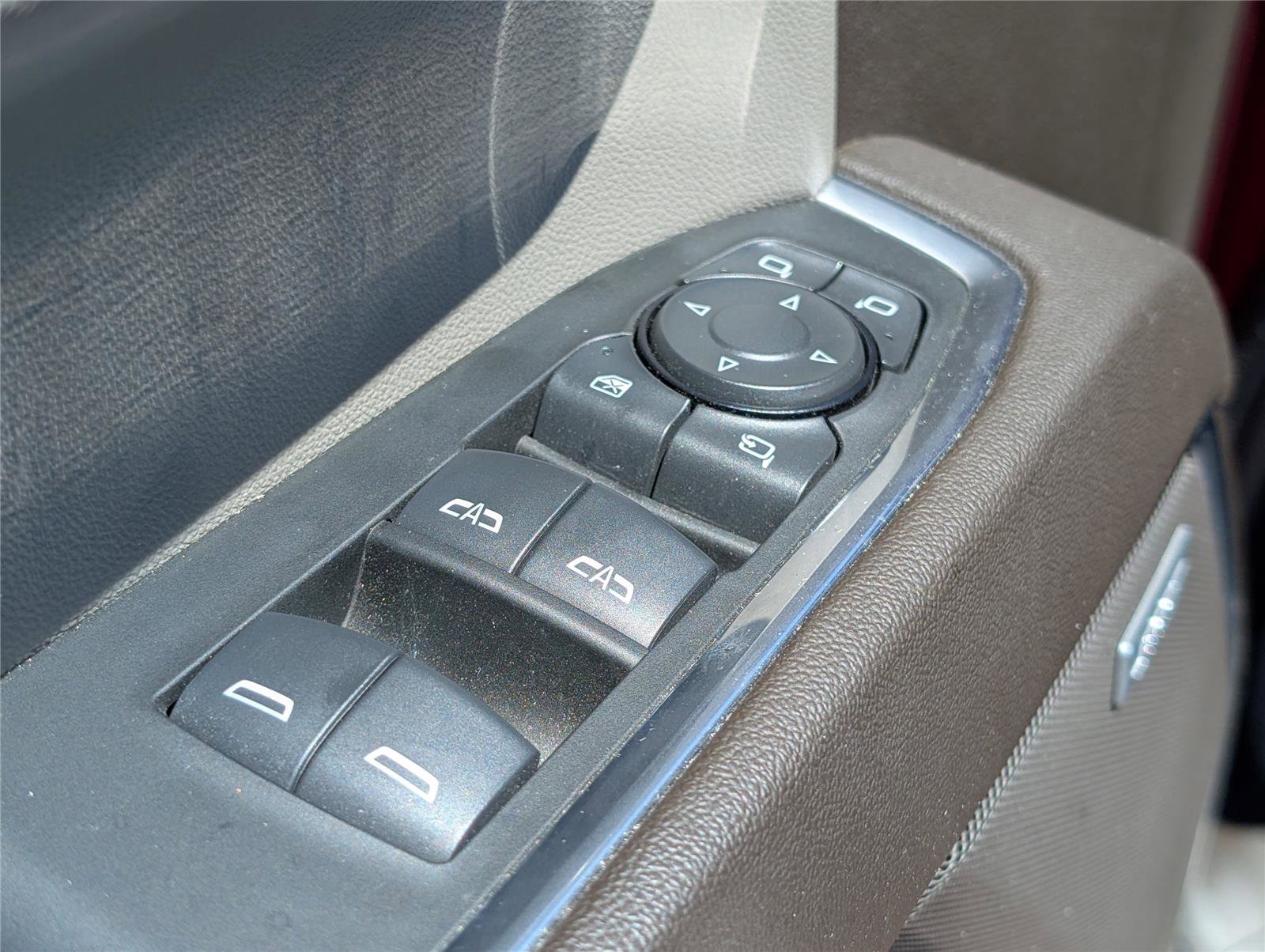 Used 2024 GMC Sierra 1500 SLT w/ SLT Premium Package AWD/4WD image 15