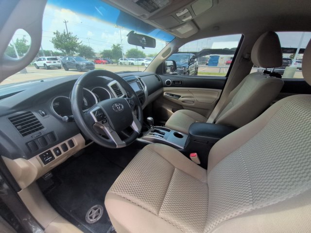 Used 2014 Toyota Tacoma PreRunner w/ SR5 Package RWD image 10