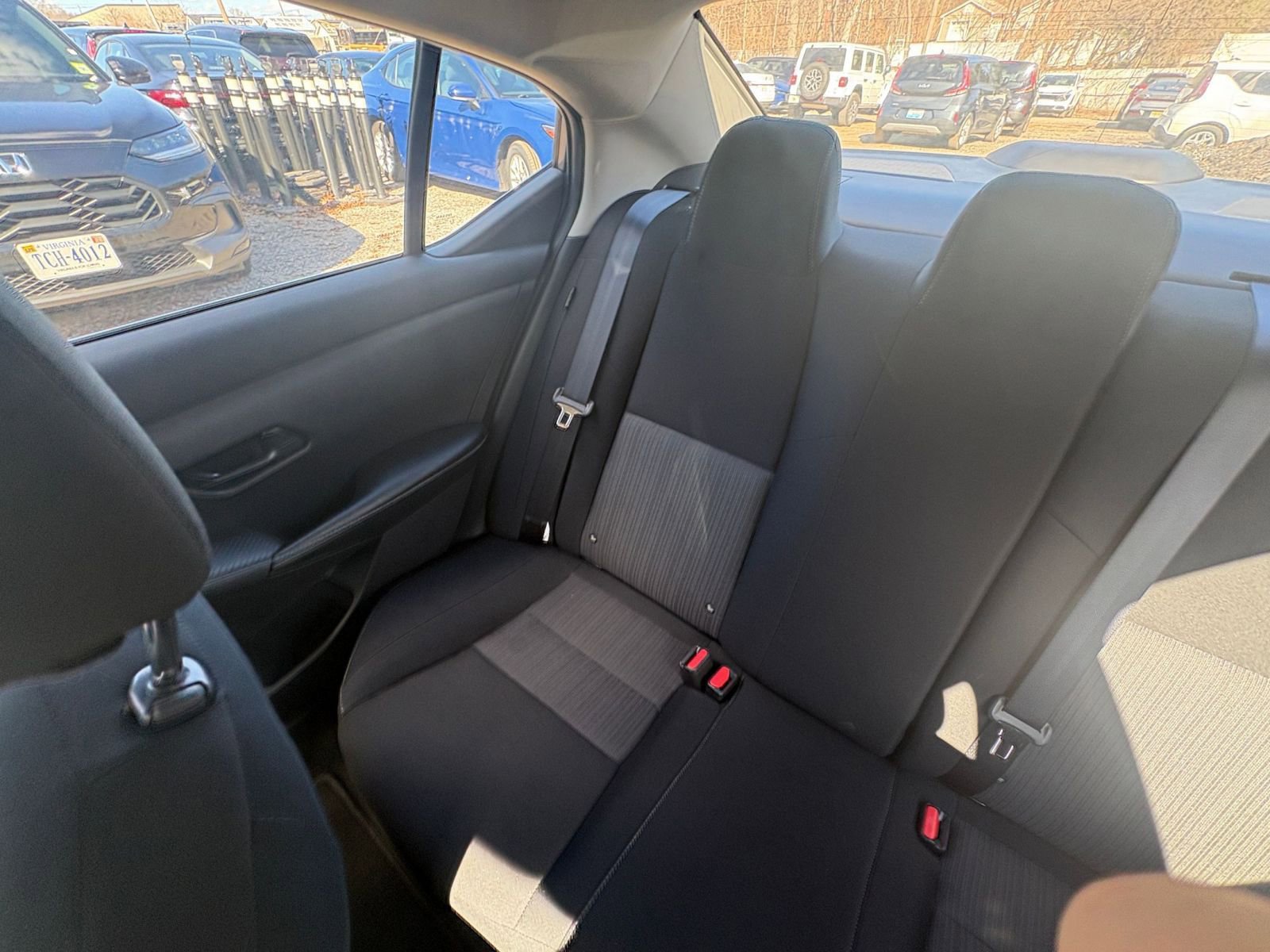 Used 2025 Nissan Sentra SV FWD image 36