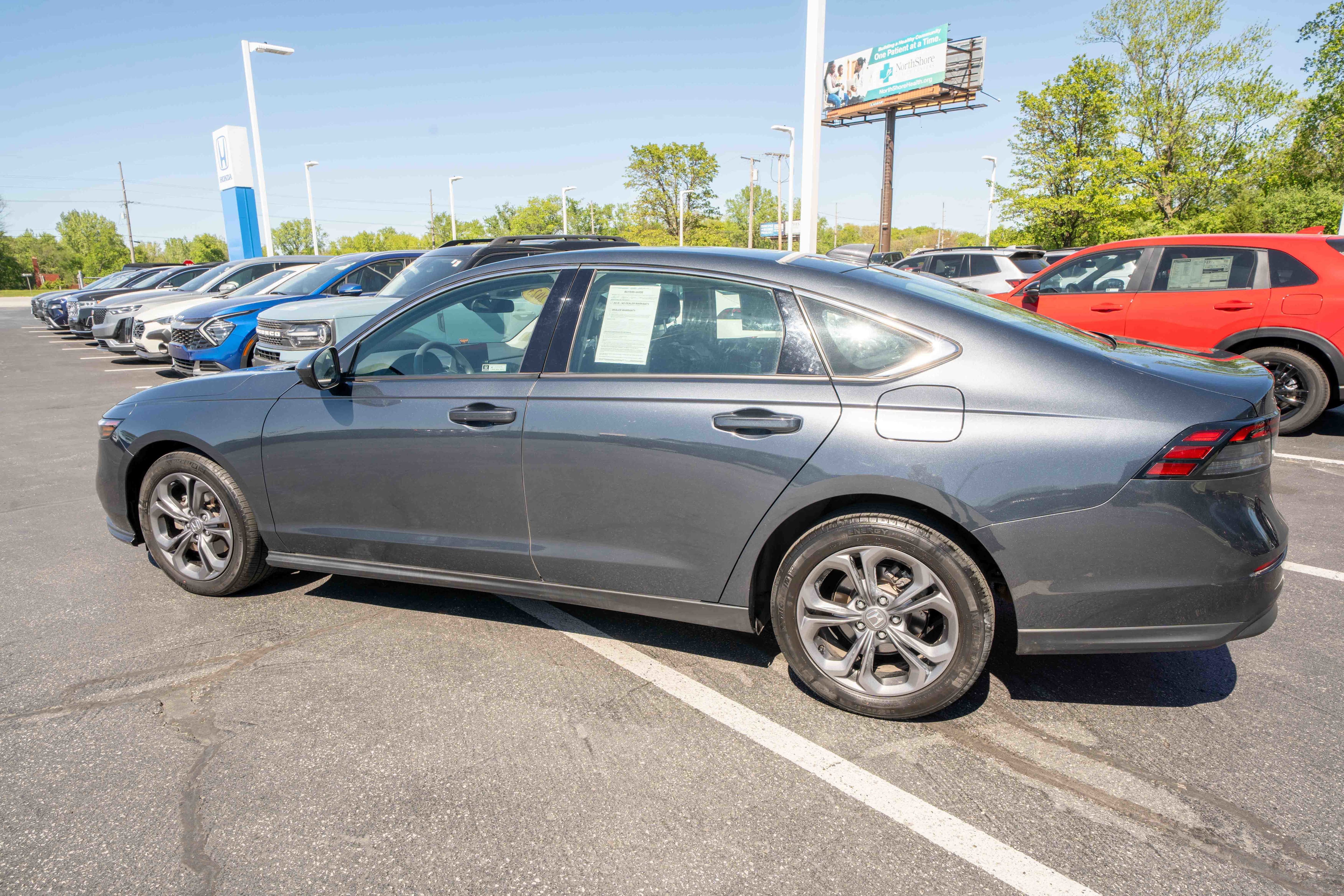 Used 2023 Honda Accord EX image 4