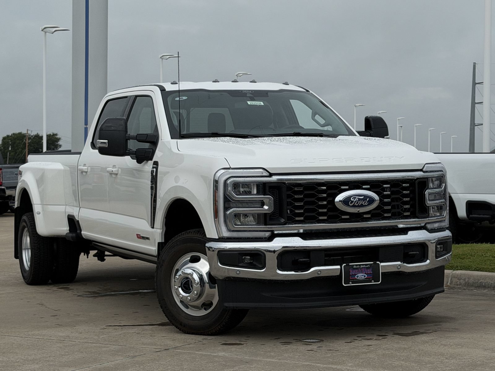 New 2026 Ford F350 Lariat w/ Lariat Ultimate Package AWD/4WD image 2