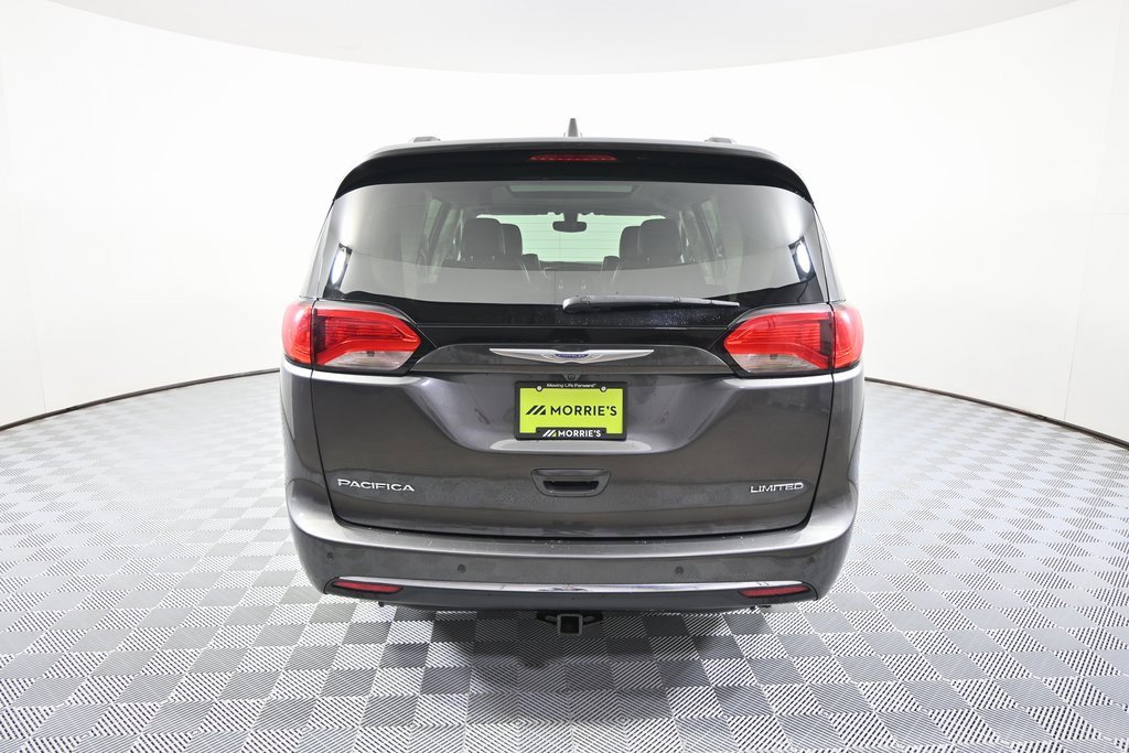 Used 2020 Chrysler Pacifica Limited image 5