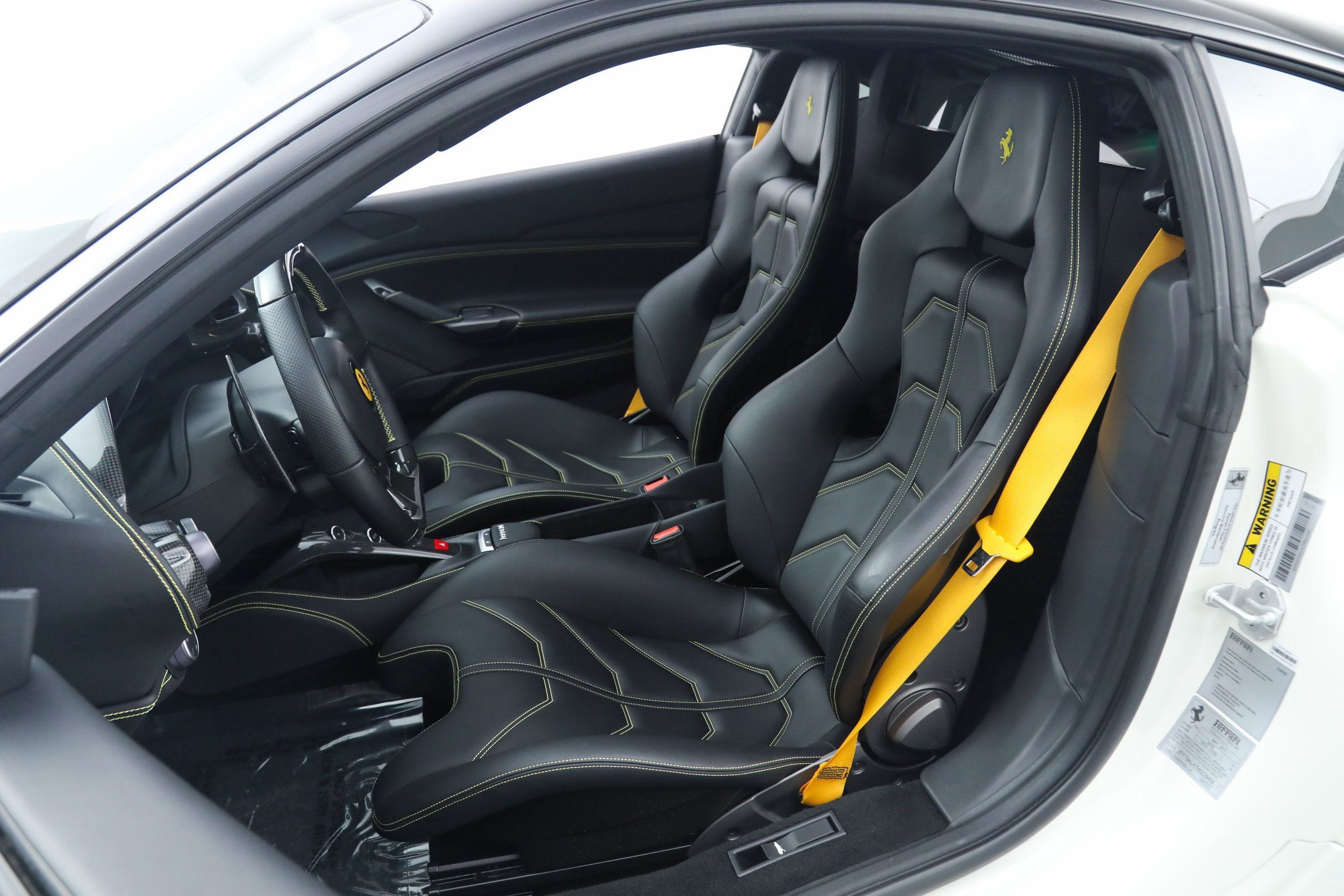 Used 2017 Ferrari 488 GTB RWD image 5