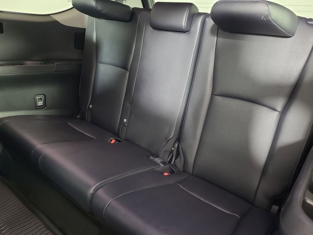 Used 2025 Toyota Grand Highlander AWD image 22