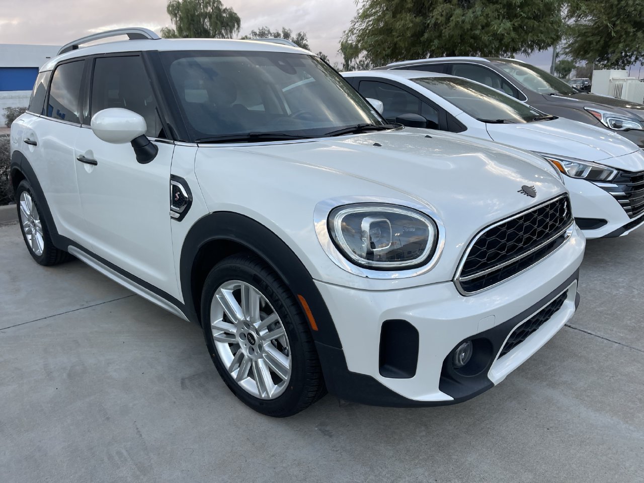 Used 2024 MINI Cooper Countryman S w/ Storage Package FWD image 3