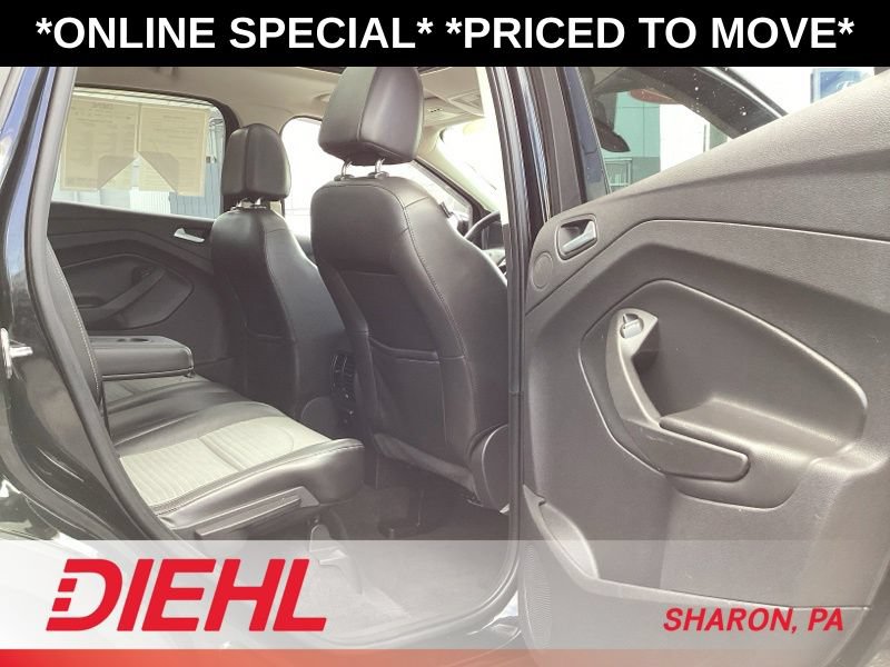 Used 2017 Ford Escape Titanium AWD/4WD image 13