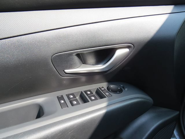 Used 2026 Hyundai Tucson SEL FWD image 13