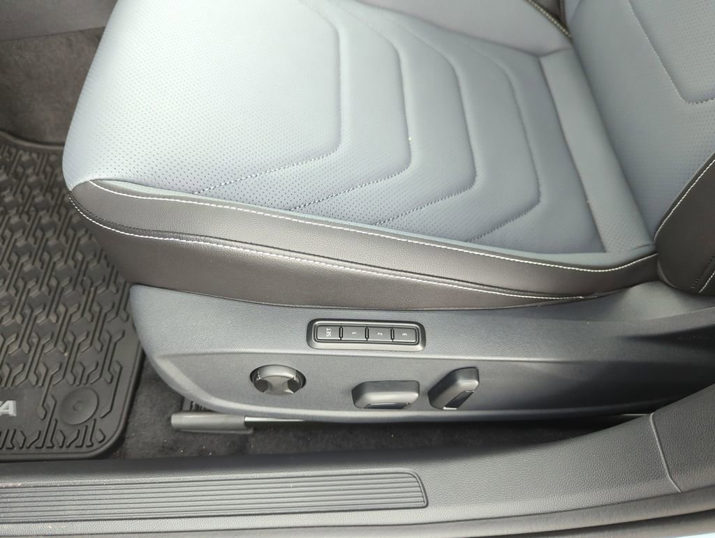 New 2026 Volkswagen Jetta SEL image 29