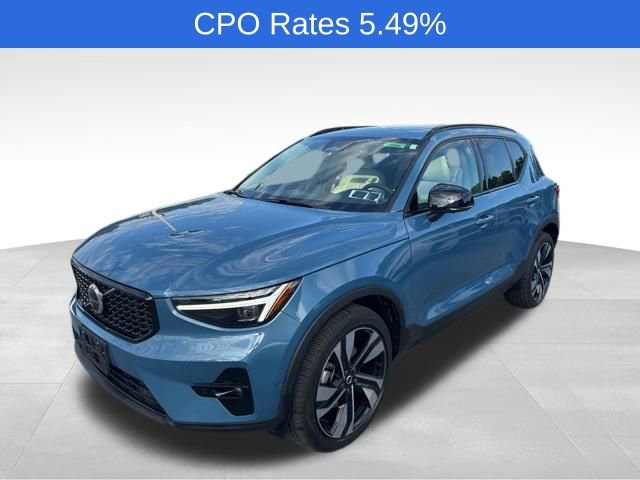 Certified 2023 Volvo XC40 B5 Ultimate w/ Protection Package Premier AWD/4WD image 24