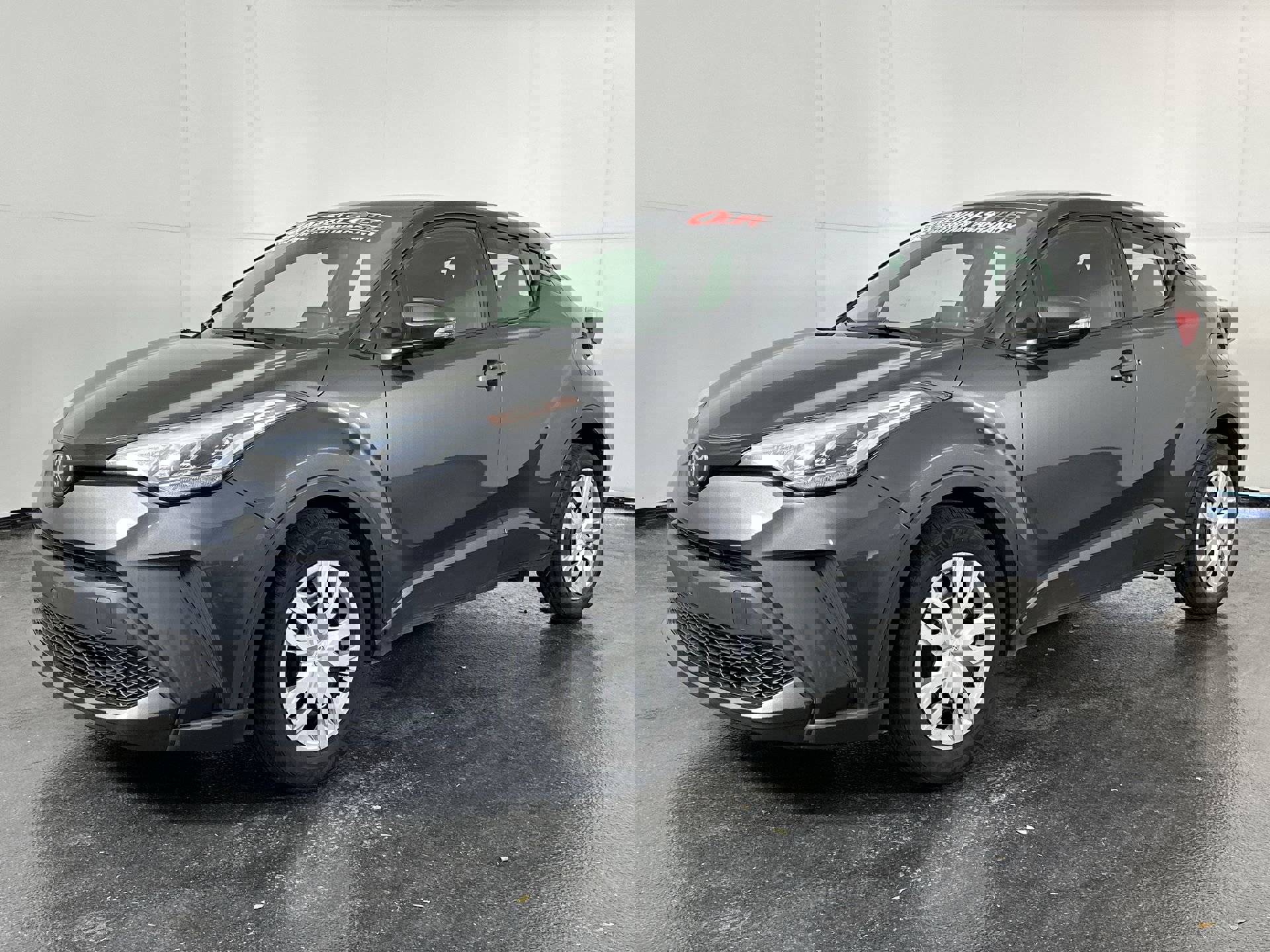 Used 2021 Toyota C-HR LE image 6