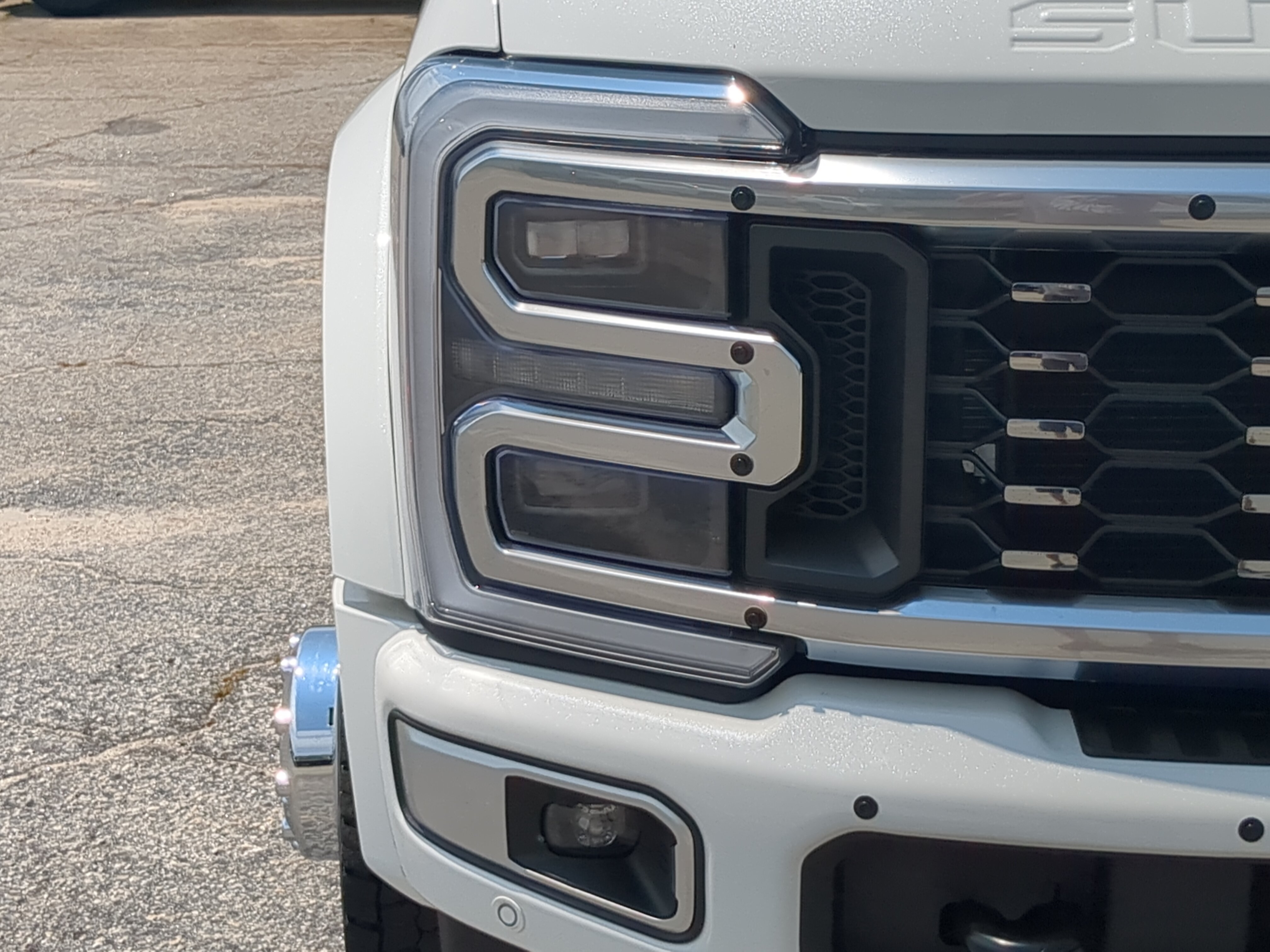 Used 2026 Ford F450 Platinum w/ Platinum Plus Package AWD/4WD image 8