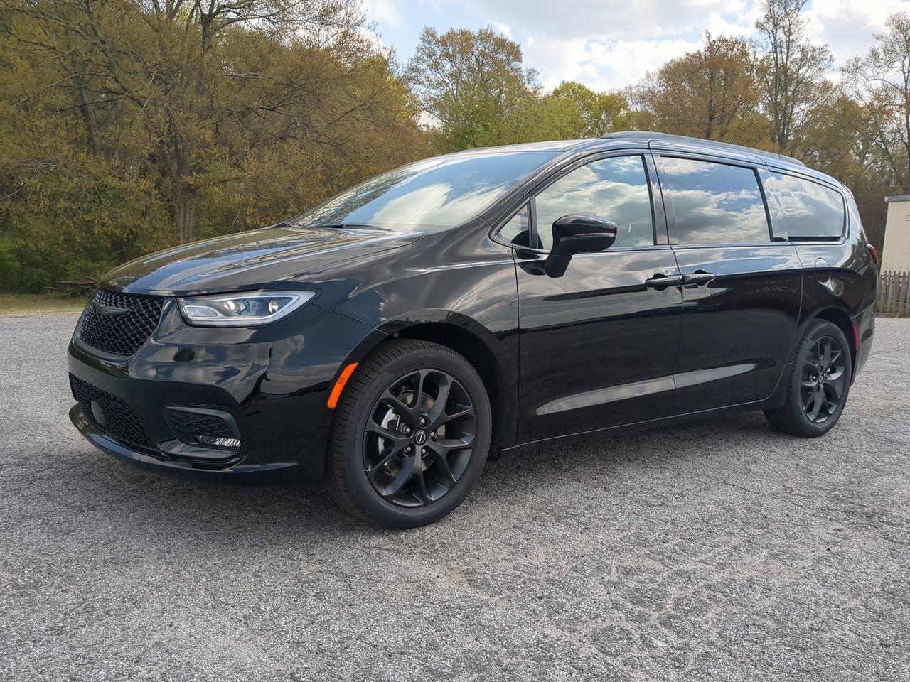 New 2026 Chrysler Pacifica Select image 6
