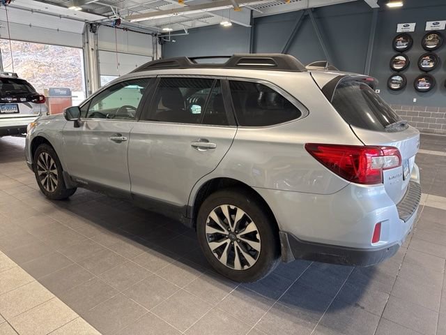 Used 2017 Subaru Outback 3.6R Limited image 10
