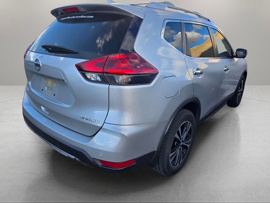 Used 2019 Nissan Rogue SV w/ Sun & Sound Touring Package image 5